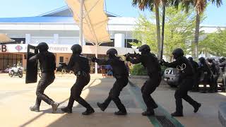 POLIS SELAMATKAN TEBUSAN - (Latihan Persembahan) - Royal Malaysia Police.