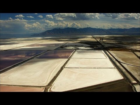 What makes lakes salty?