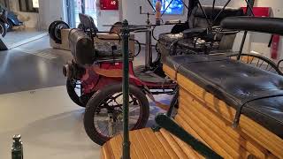 close look to world's first car !!  1885 Benz