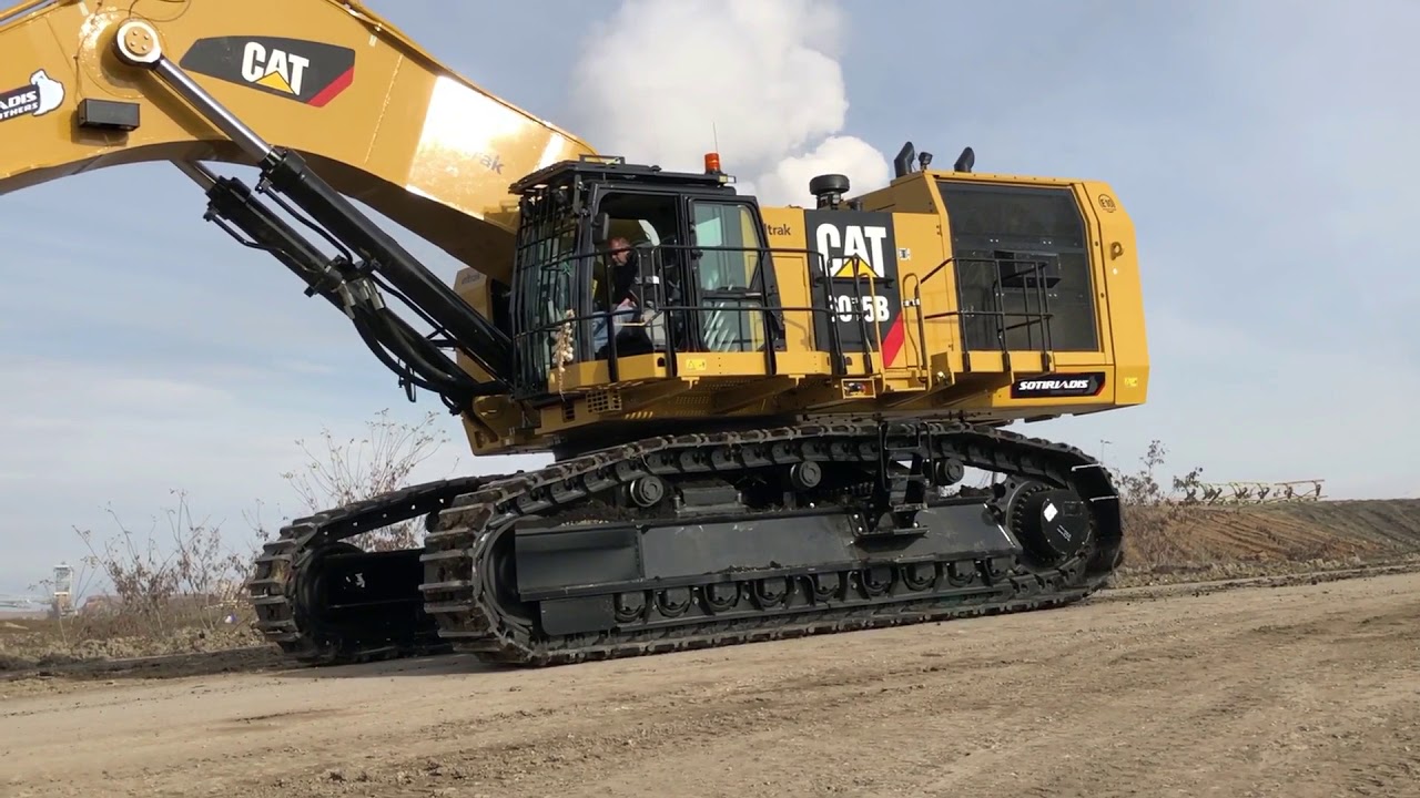 Caterpillar 6015B Excavator Fitting The Bucket And The First Loads ...