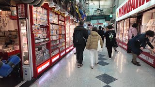 Saturday Nakano Broadway 3F - 土曜日の中野ブロードウェイ3階