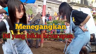 cewek cantik kesurupan | proses penyembuhan. indang apa yang merasukimu. shorts jaranan kuda lumping