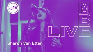 Sharon Van Etten performing "Seventeen" live on KCRW