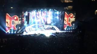 Paradise City - Guns N Roses | Not In This Lifetime Concert