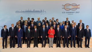 'Family photo' of the G20 leaders summit in Hamburg
