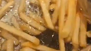 I cooked French fries 🍟 #amazing #satisfying #sound #asmr #diy