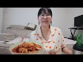 vlog 남편이랑 옷 사이즈 같은 결혼 6년 차의 일상 먹방 브이로그..🍜🍺 물냉면 삼겹살 술국 꼬마김밥 이연복짬뽕 돼지갈비김치찜 파스타샐러드 보쌈 쌀국수