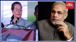 Modi's Speeches Won't Solve India's Problems : Sonia Gandhi Targets PM In Karnataka