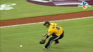 20131005 CPBL 象vs犀牛 6下 號外！守備滴水不漏的增菘瑋 居然發生在中華職棒的生涯第一次守備失誤！哭哭