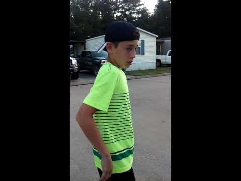 Skateboard assistance Skateboard assistance