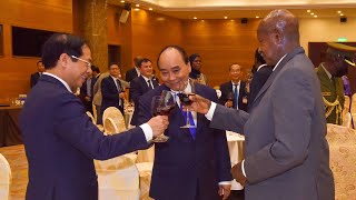 Museveni excites guests with wine at Vietnam State Dinner hosted President Nguyen