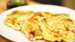 Super Easy Korean Seafood Pancakes Recipe (Haemul Pajeon 해물 파전) CiCi Li - Asian Home Cooking Recipes