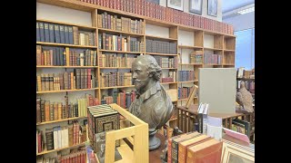 Shopping in the Rare Book Room at John K. King Books in Detroit!!