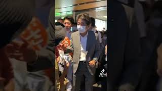 事件現場大和西大寺駅で1週間前に応援演説を終えた後の安倍晋三元総理