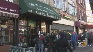 Shoppers Flock To Arthur Avenue For Holiday Feasts