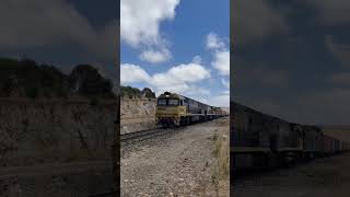 TRAINS AM22 Pacific National Freight Train 7PM5 NR90 NR70 G526 at Callington, S. Australia 24/01/23