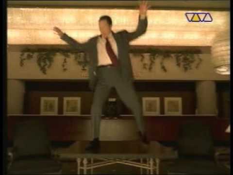 Fatboy Slim - Weapon Of Choice - YouTube