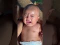 ekspresi bayi menangis