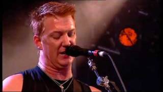 [02] THEM CROOKED VULTURES - Dead End Friends live @ Reading 2009  HQ 16 9.flv