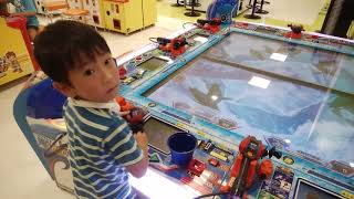 蓮6歳 釣りスピリッツ 赤く光る魚 カギノウオ →マボロシステージ 凍ったサンゴ礁　ダイヒョウザンクジラを釣り上げる？！