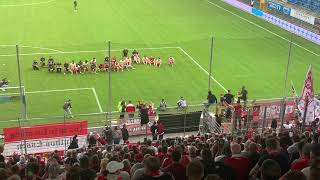 SV Waldhof Mannheim - Rot Weiss Essen : Spieler und Fans feiern den zweiten Auswärtssieg der Saison.