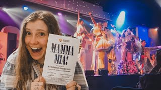 i saw mamma mia at a dinner theatre and this is how it went...