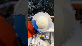 Snowkèball: Gotta catch your friends with this Snowball