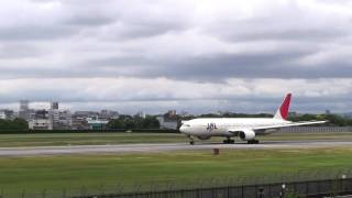 伊丹空港航空機離着陸シーン(HDR-CX120)(Osaka International Airport Landing\u0026Takeoff)