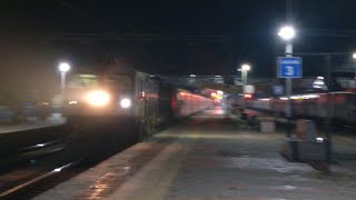 16209-Ajmer Mysuru Express At Full Speed Skip Dahanu Road with Diesel Engine