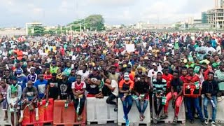 #ENDSARS PROTEST: SEE HOW HOODLUMS DESTROY BUSINESSES IN LEKKI LAGOS NIGERIA