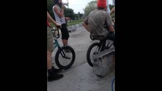 Circuit Bmx/Bcave prov park jam/Can't smith grind