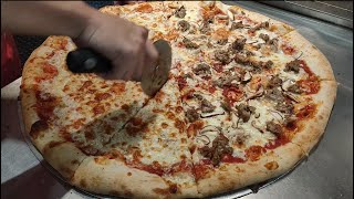 超大 Pizza 現場空抛手作技巧 - 台灣街頭異國料理