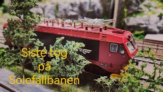 Siste tog på modelljernbanen Solefallbanen før ombygging.