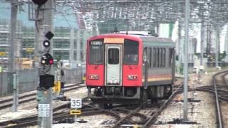 高山本線　キハ１２０　３４８　富山駅を発車