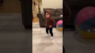 Cute Funny video l baby dance 😱🥰😍 #shorts #viral #cute #funnyvideo  #baby #trending 😍😘