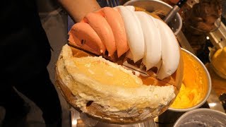 커다란 와플, 6가지 크림치즈 생크림 폭탄 왕와플 / Cream cheese king waffle - Korean street food / 한국 길거리 음식 / 하남 스타필드