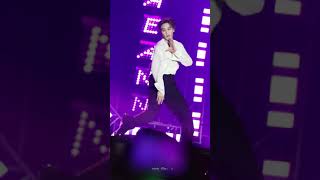 230225  INTO1 SANTA  FANCAM 《Dancing on the moon》