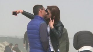 Selfie Disorder Too Many Posts Linked To Depression