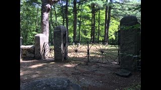 Haunted Spider Gates Cemetery (Quaker Cemetery) in Leicester Massachusettes!