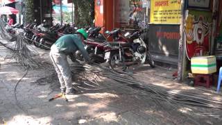 Removing wire at Ho Chi Minh City (2016)