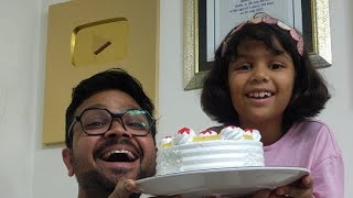 Cake cutting 🎂 Kids' Courses on English Connection #celebration