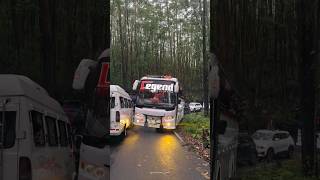 ഒറ്റയ്ക്ക് വന്നവനെ കളിയ്യാകുന്നോടാ 🥵🤍Legend don one man show #legend #touristbus #trend #onemanshow