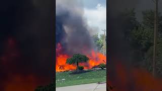 Así captó cámara de vigilancia fuerte explosión de una casa