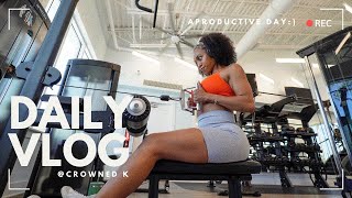DAILY VLOG: WORKING OUT, THEY CRACKED MY WINDSHIELD, TRADER JOE’S HAUL , MEAL PR