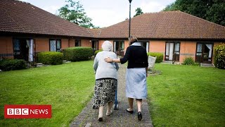 Coronavirus:  a third of deaths taking place in care homes - BBC News