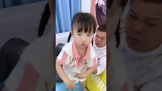 My Daughter Prefers Her Dad！#fatherlove #cutebaby #funny #family#cute #funny videos