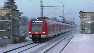 Commuter Train S1 arriving at Munich Moosach Station