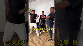 腰帶爆氣球挑戰，互相傷害#funny #shorts