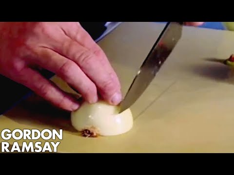 How To Finely Chop An Onion - Gordon Ramsay How To Finely Chop An Onion - Gordon Ramsay