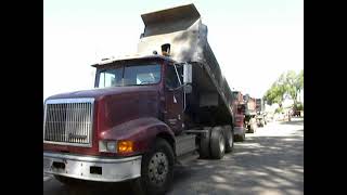 LOT #2168 - 1992 International Dump Truck